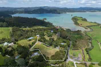 14 Campbell Road, TOTARA NORTH