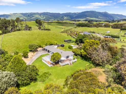 93B Pukenamu Road, Te Horo