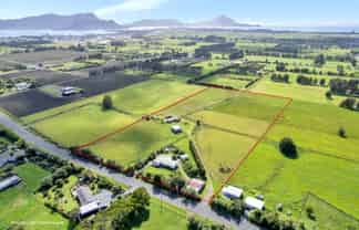 725 One Tree Point Road, One Tree Point