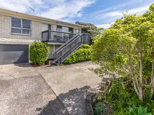 2/12 Girrahween Drive, Totara Vale