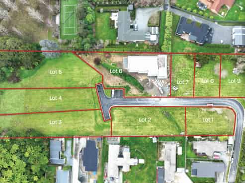 351 Main Road North, Brown Owl