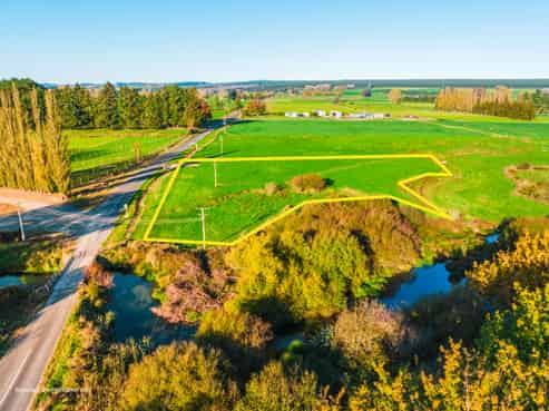 144 Earle Road, Broadlands