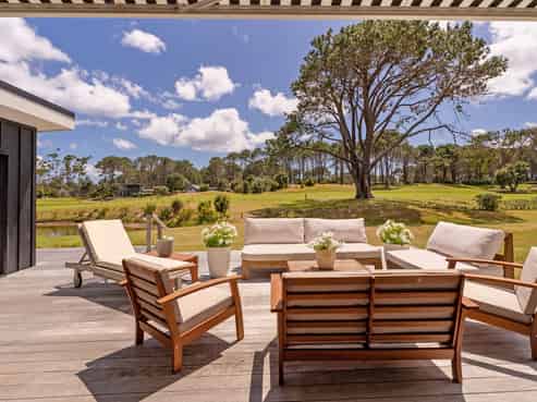 111 Benjamin Place, Matarangi