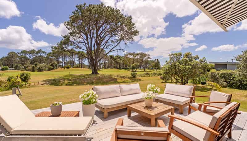 111 Benjamin Place, Matarangi