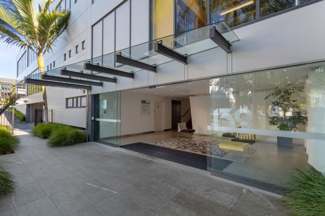 Takapuna Central Office, flexible sizes - Vista 2