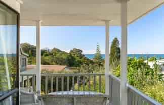 127 Tuna Place, Onemana