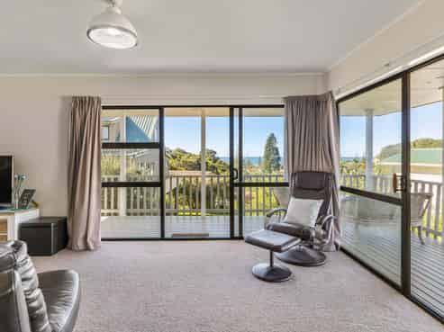 127 Tuna Place, Onemana