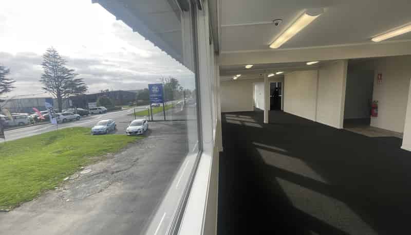 705 Rosebank Road, Avondale