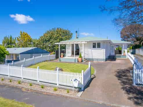 14 Riverlea Road, Riverlea