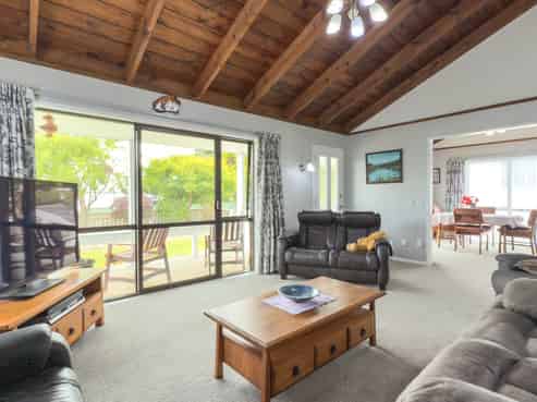 7 West Crescent, Te Puru