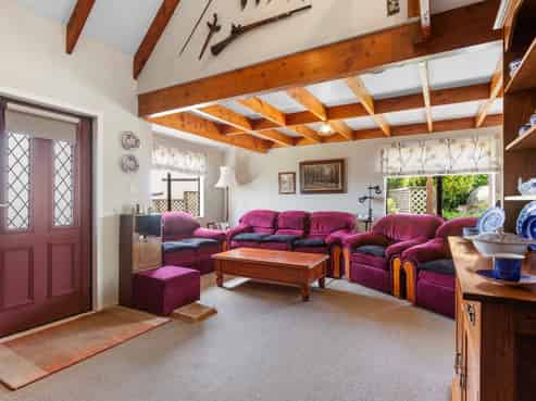 103e Barrett Road, Whalers Gate