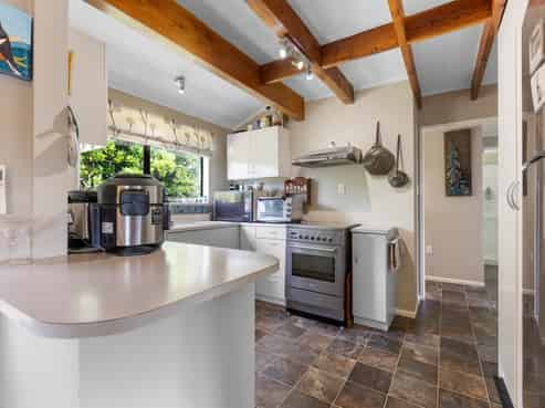 103e Barrett Road, Whalers Gate
