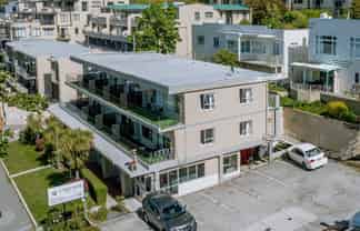 Prime Lakefront Accommodation Business for Sale