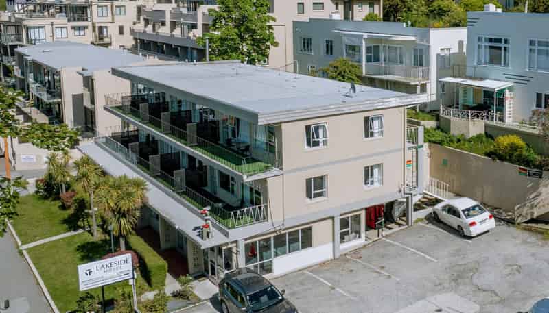 18 Lake Esplanade, Queenstown