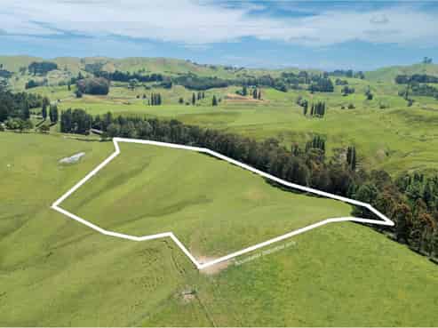 5 Carlyon Road, Central Hawkes Bay Country