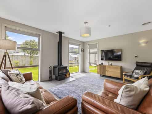 8 Glendermid Close, Sawyers Bay