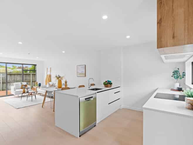 135 Lincoln Road, Addington