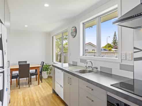 6B Sharda Grove, Paraparaumu Beach
