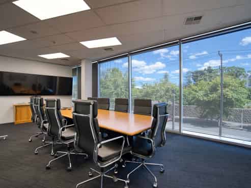 Suburban office retreat