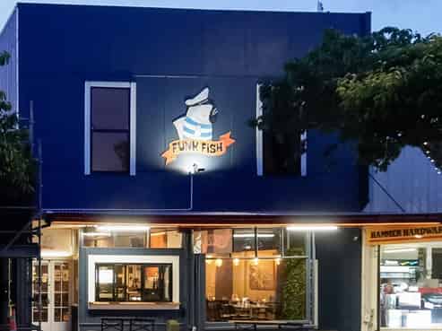 Restaurant plus property