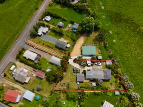 1182 Kennedy Bay Road, Tuateawa