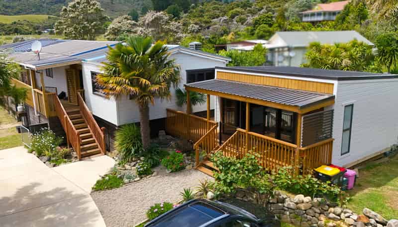 1182 Kennedy Bay Road, Tuateawa