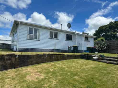 112 Conway Road, Eltham