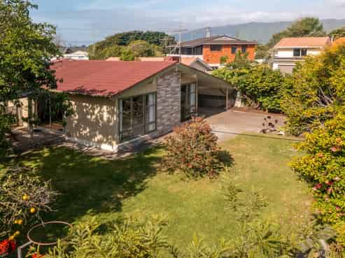 67 Te Moana Road, Waikanae Beach