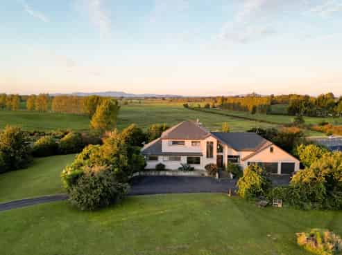 35 Borman Road, Huntington