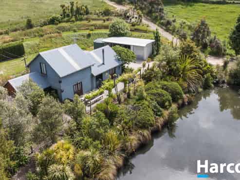 43 Bronte Road East, Mahana