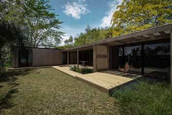 86 Kuratawhiti Street, Greytown