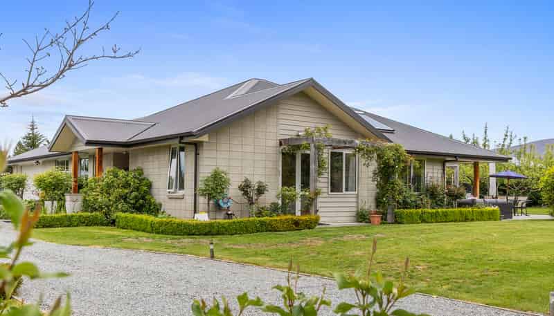 203 Glen Lyon Road, TWIZEL