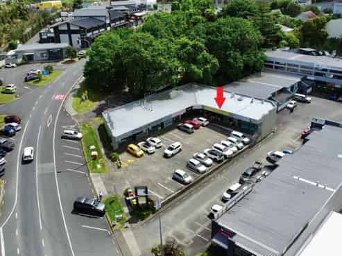 153 sqm Retail -  Options to split