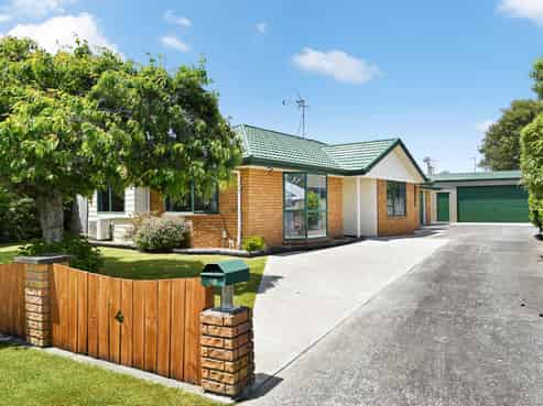 80 Radiata Street, Fairview Downs