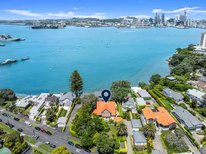 11 Stanley Point Road, Devonport