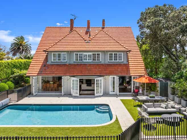 11 Stanley Point Road, Devonport