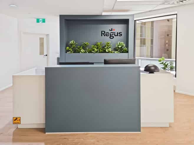 Private office for three in Regus 125 Queen Street