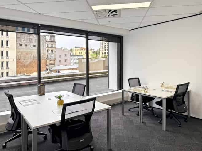 Private office for five in Regus 125 Queen street