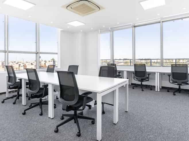 Open plan office space for 10 in 125 Queen Street