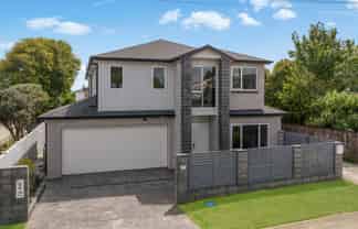1 Lloyd Avenue, Papatoetoe
