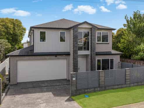 1 Lloyd Avenue, Papatoetoe