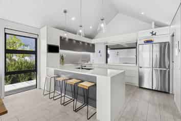 333 Wakefield Quay, Stepneyville