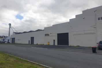 Leasing –bulk warehouse – available now
