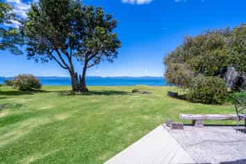 1872 East Coast Road, Whakatiwai