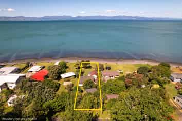 1872 East Coast Road, Whakatiwai