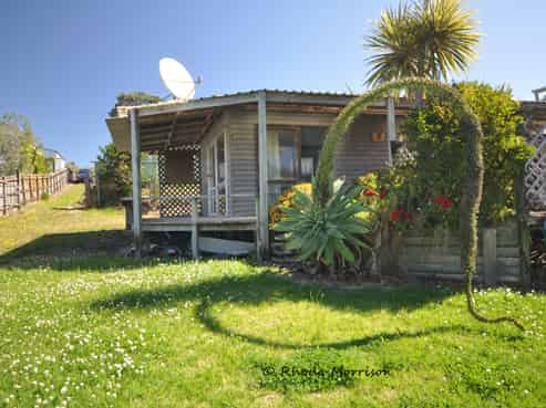 32 Sandy Beach Road, Tinopai