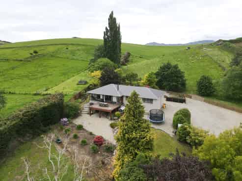 17 Morris Road, West Otago Surrounds