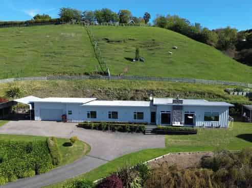 75 Dalmore Way, Acacia Bay