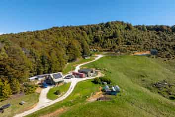 775 Canaan Road, Takaka Hill