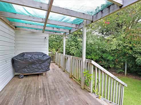 10 Stingray Crescent, Whiritoa